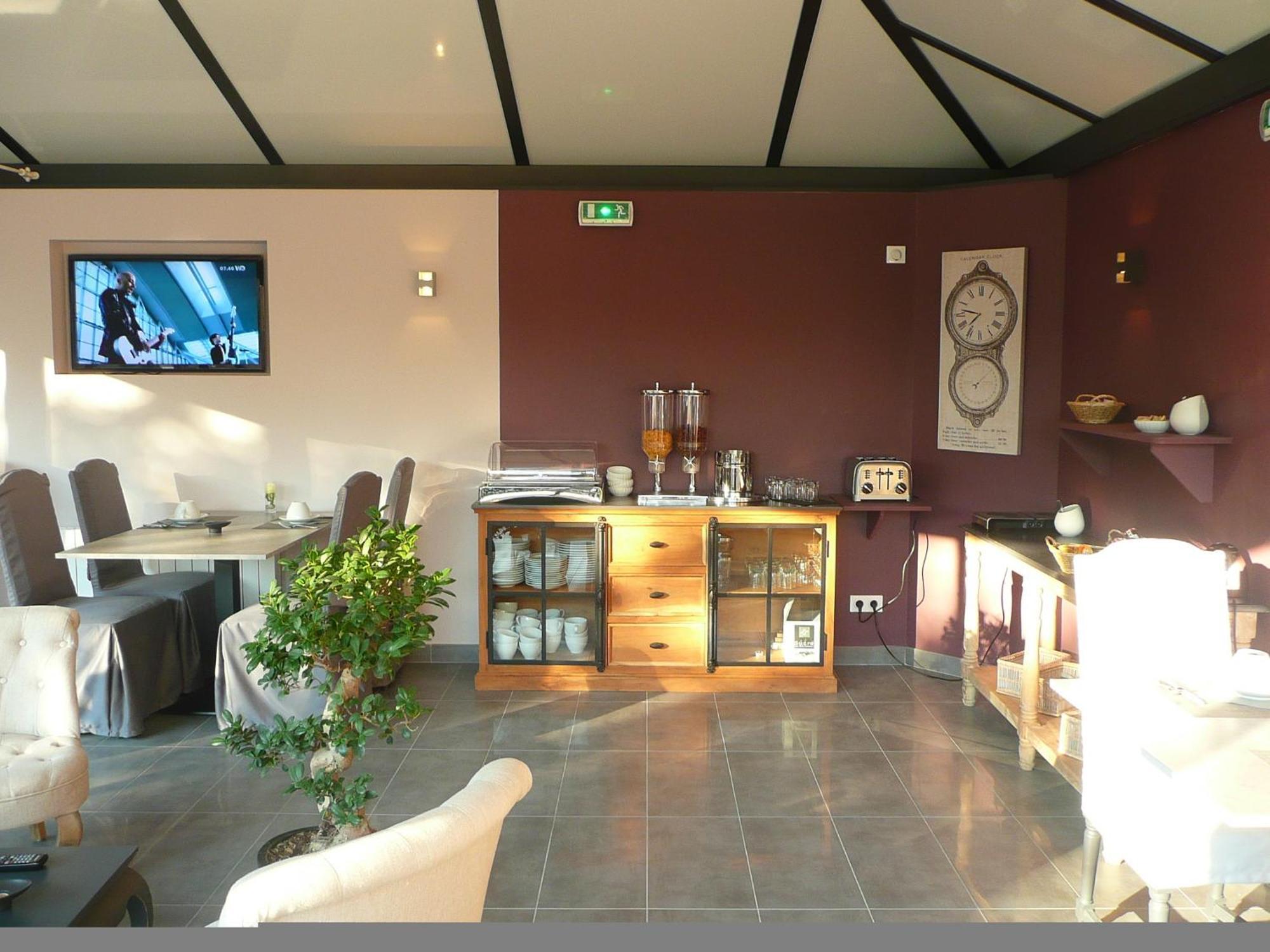 Le Saint Aubin Hotel